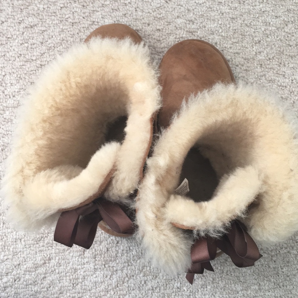 Bailey Bow Uggs - image 5